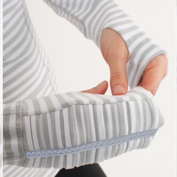LULULEMON rare Run Back On Track Pullover Silver Spoon Narrow Bold Multi Stripe. - Picture 5 of 16